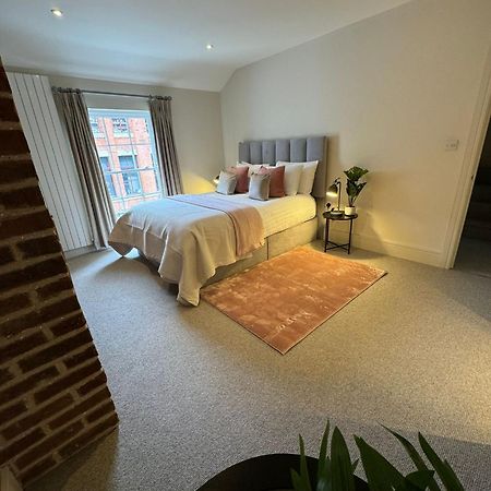 Osbourne House Pink 2 Bed, 2 And Half Bath Apartment Birmingham Bagian luar foto