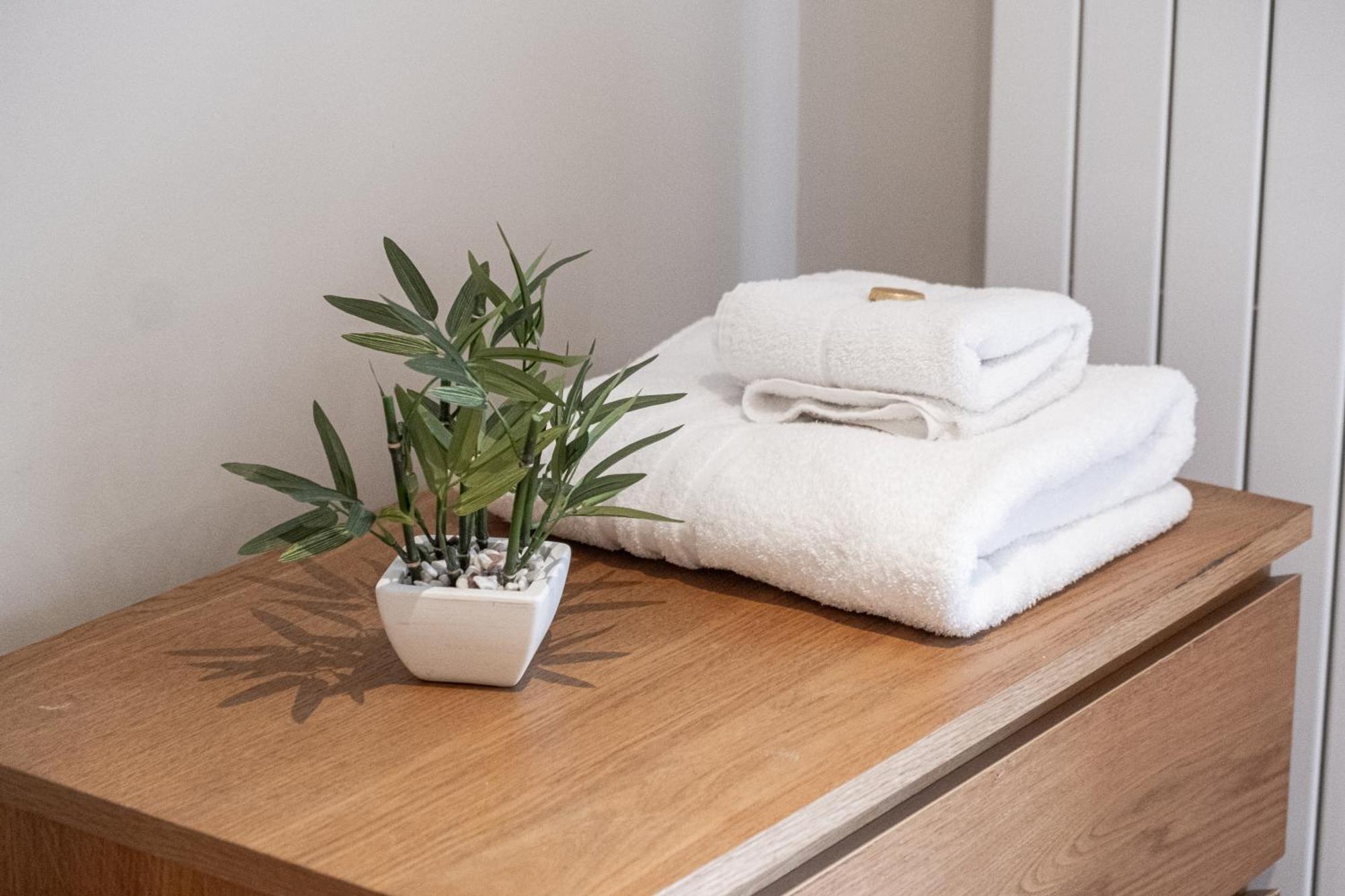 Osbourne House Pink 2 Bed, 2 And Half Bath Apartment Birmingham Bagian luar foto