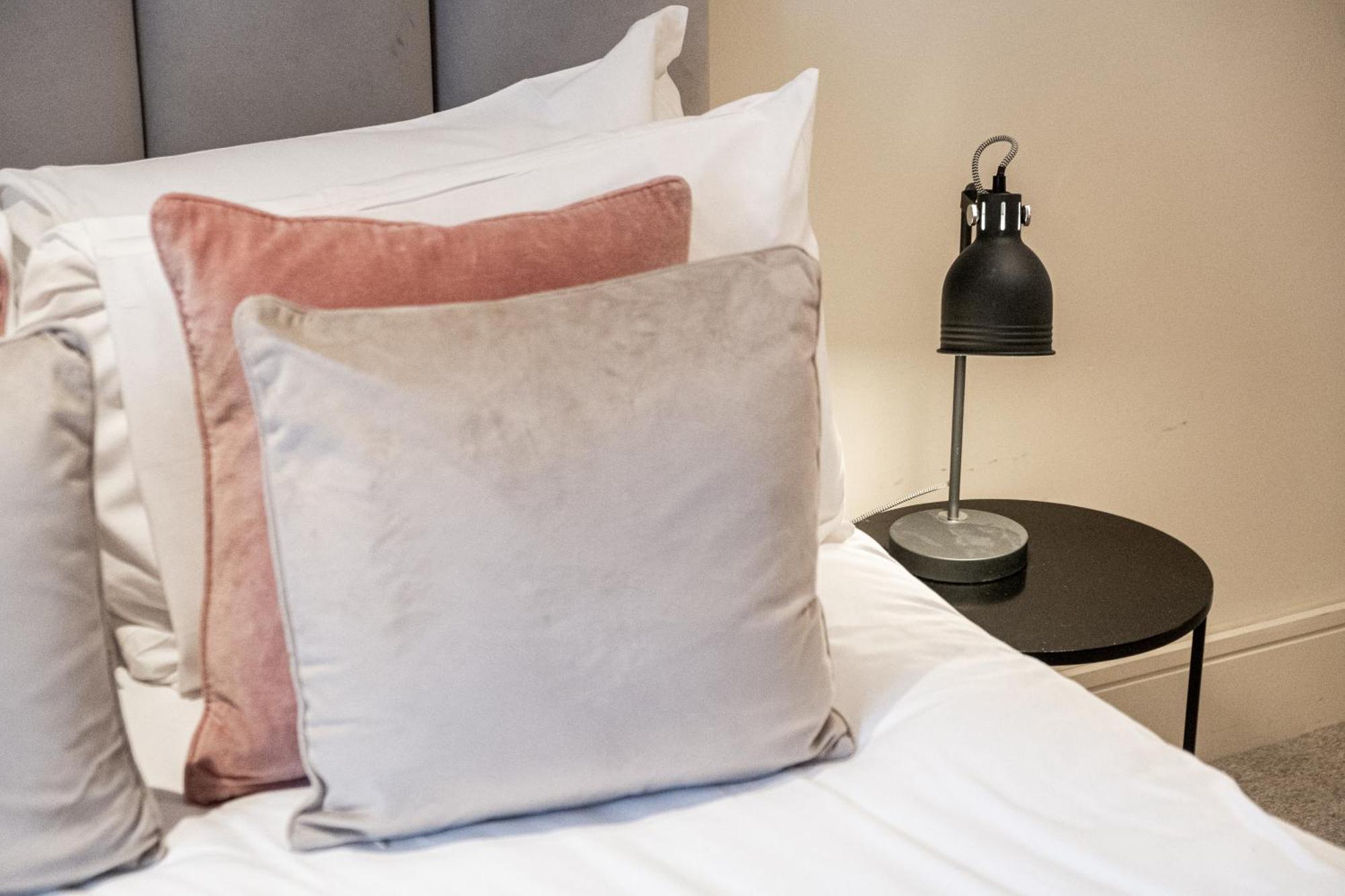 Osbourne House Pink 2 Bed, 2 And Half Bath Apartment Birmingham Bagian luar foto