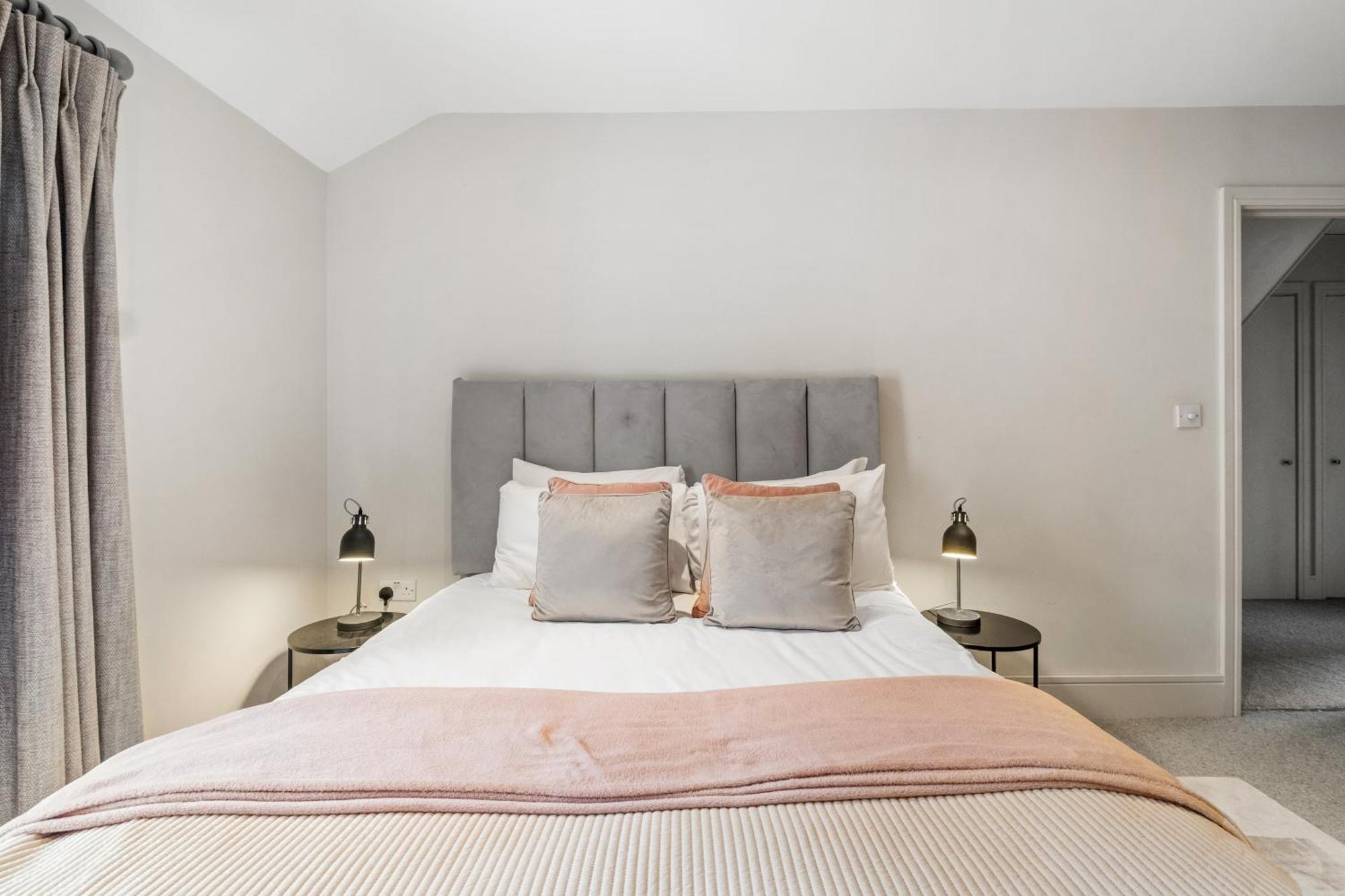 Osbourne House Pink 2 Bed, 2 And Half Bath Apartment Birmingham Bagian luar foto