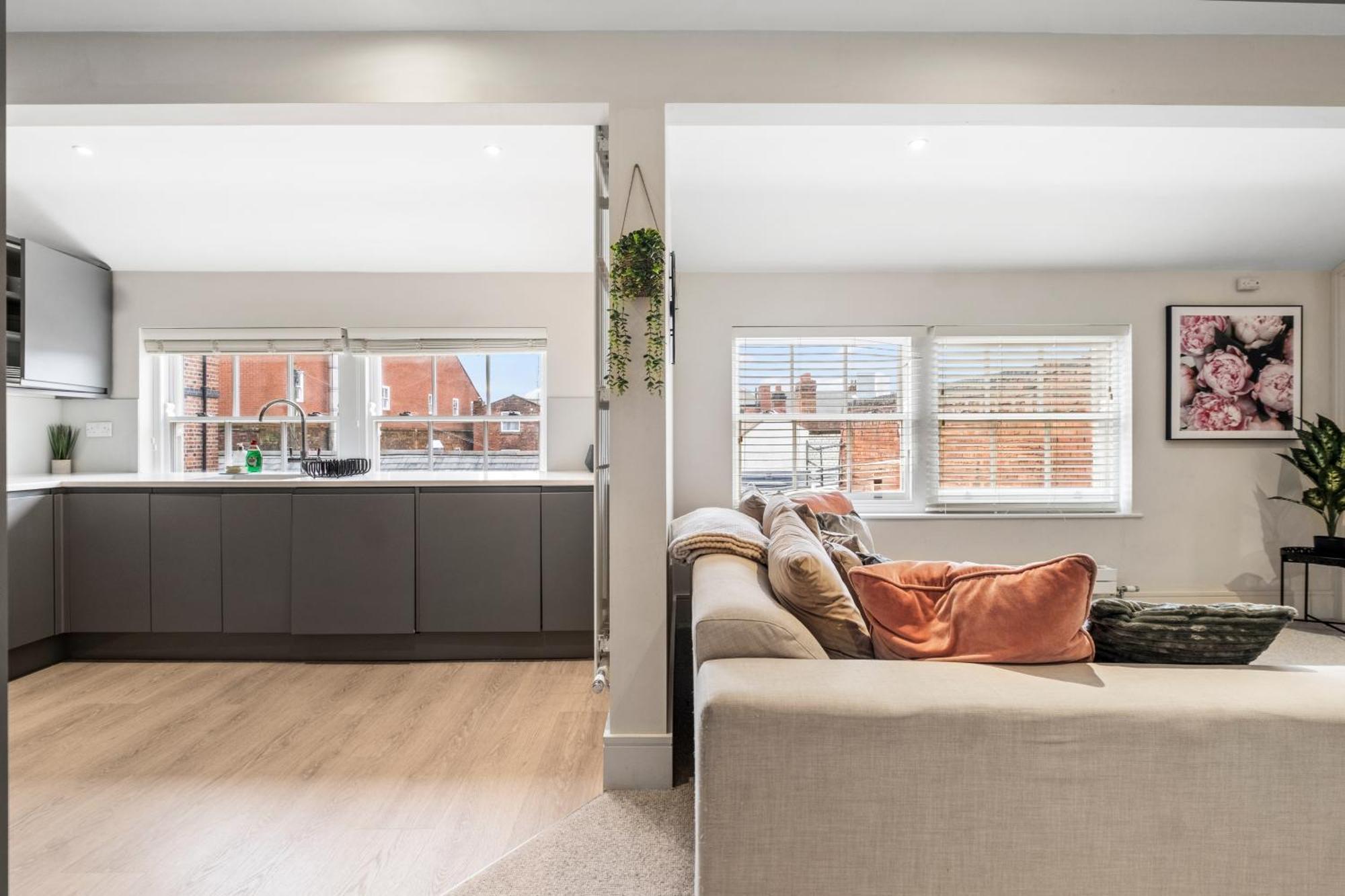 Osbourne House Pink 2 Bed, 2 And Half Bath Apartment Birmingham Bagian luar foto