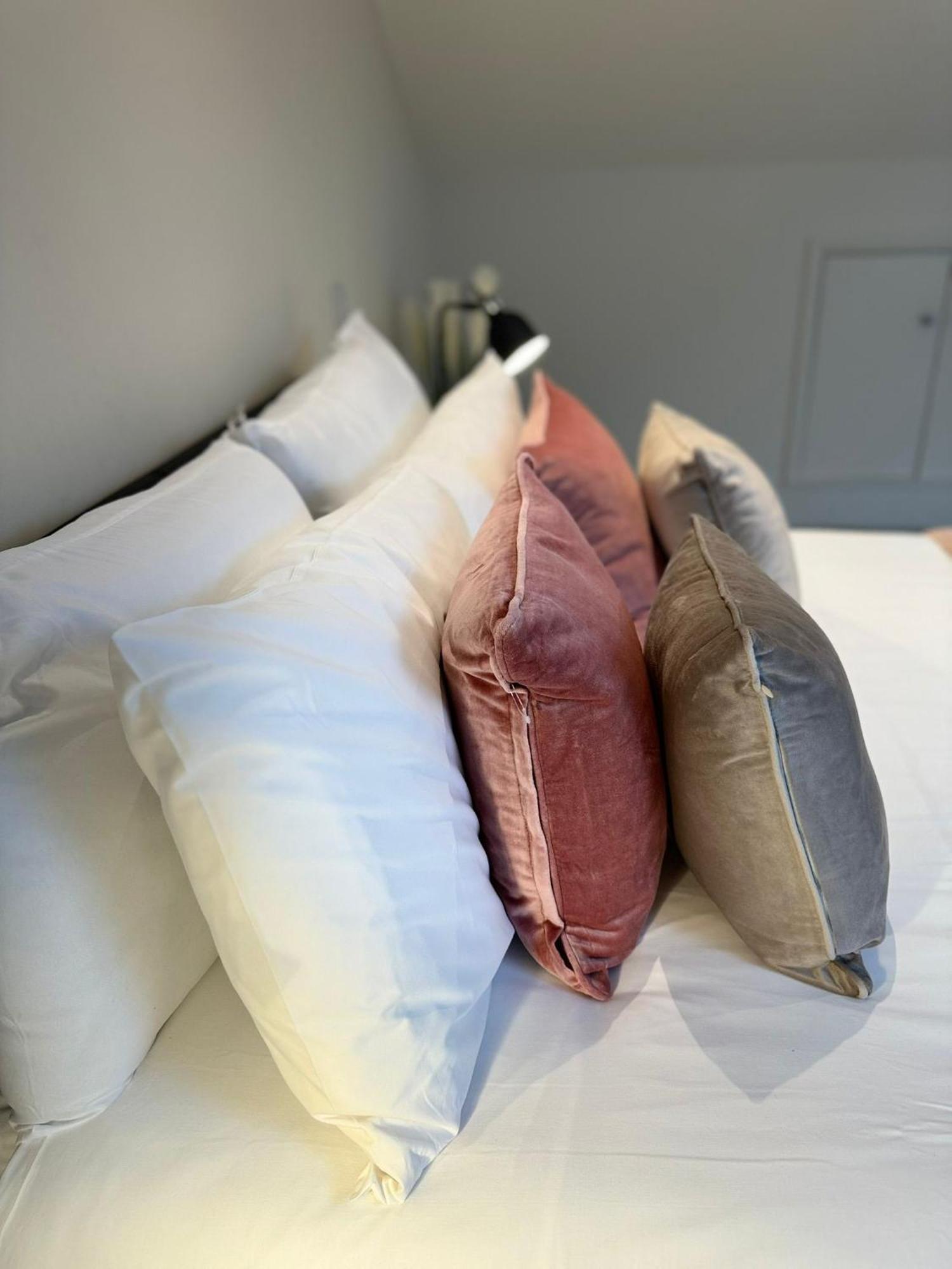 Osbourne House Pink 2 Bed, 2 And Half Bath Apartment Birmingham Bagian luar foto
